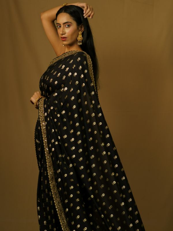 Black Banarsi Saree With Golden Emroidery
