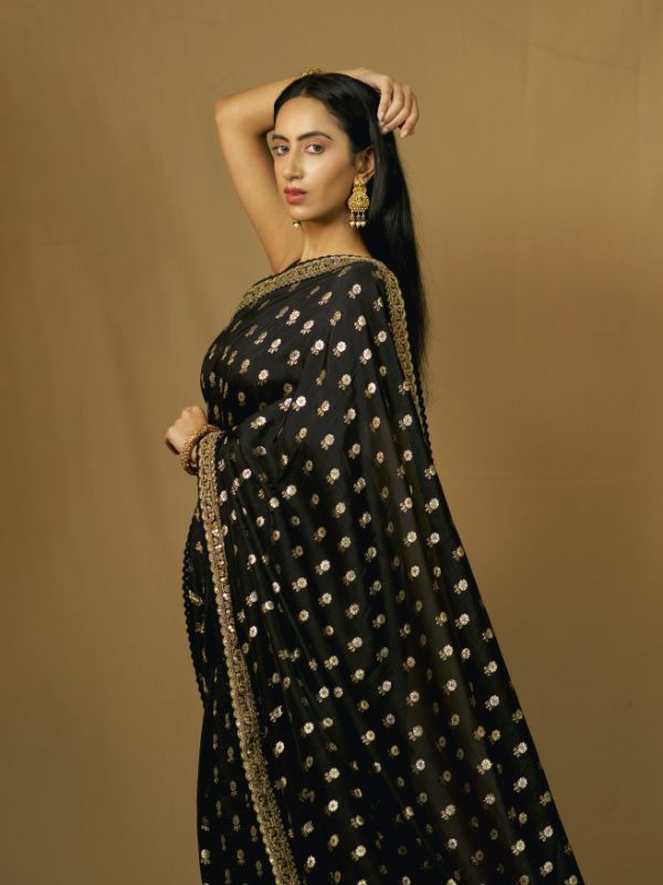 Black Banarsi Saree With Golden Emroidery